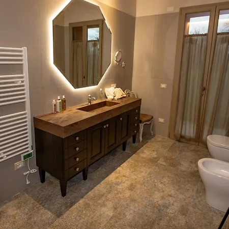 Ca'bacchini House Con 6 Alloggi *