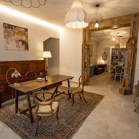 Ca'bacchini House Con 6 Alloggi *