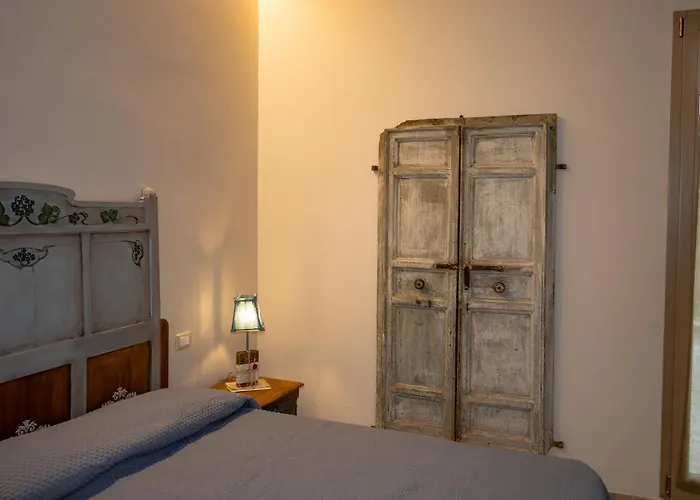 Ca'bacchini House Con 6 Alloggi Lantgård *